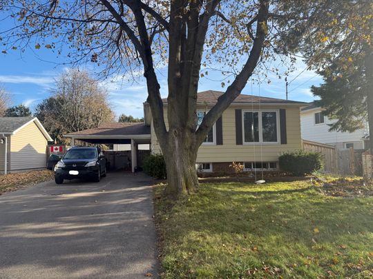 For Lease - 36 Rosefield Drive, Halton Hills, Ontario - Photo 1