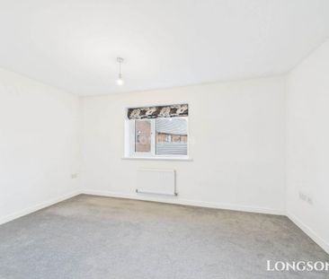 2 bedroom end of terrace house to rent - Photo 2