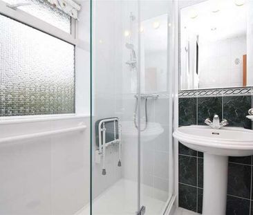 Woodland Road, Wakefield, WF2 - Photo 3