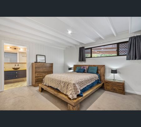16 Camena Street, Shailer Park, Qld 4128 - Photo 5