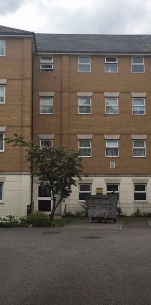 Sixpenny Court Tanner Street, Barking, IG11 - Photo 2