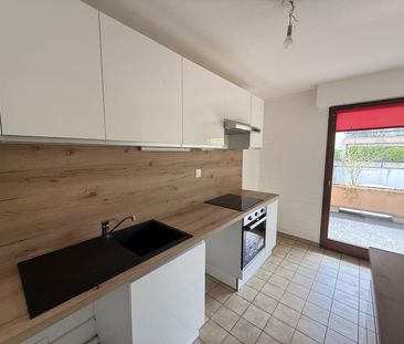 Location Appartement 64m² - Photo 3