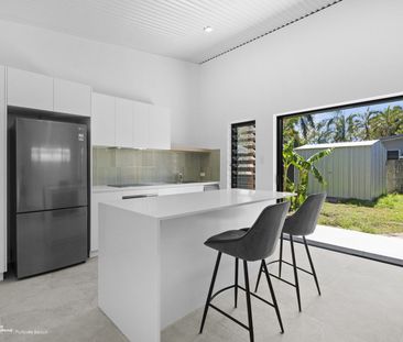 Near New 1 Bedroom Flat With Utilities Included - Photo 5