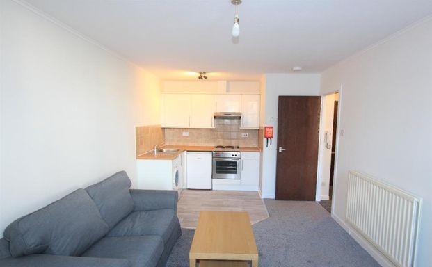 1 bedroom flat to rent - Photo 1