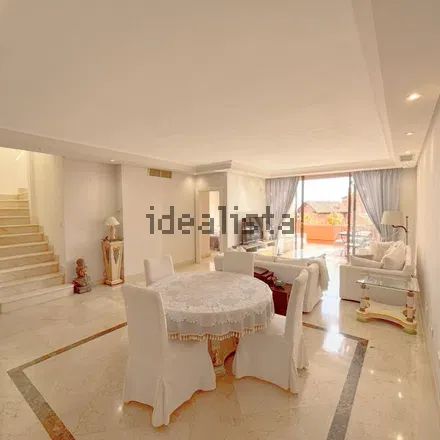 Alquiler de dúplex en Calle Colinas del Puerto - Photo 1