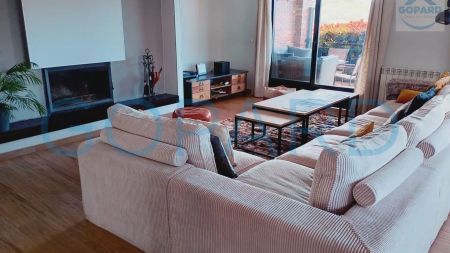 Casa adosada de alquiler en Quijorna - Photo 3