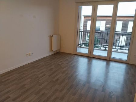 Location Appartement 2 pièces 41m² ST JEAN DE BRAYE 45800 - Photo 2