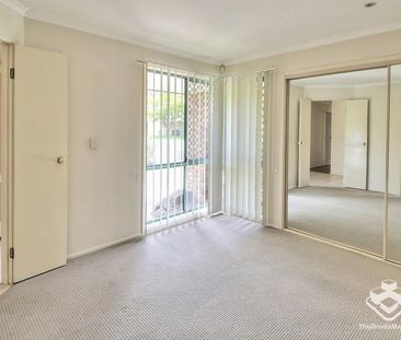 Spacious Family Home in a Prime Sunnybank Hills Location - Photo 6