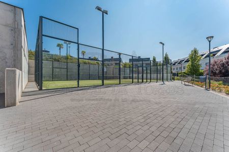 Casa adosada de alquiler en Calle Francisco de Vitoria, Valenoso - Photo 2