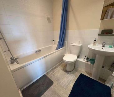 Pettacre Close, West Thamesmead, SE28 - Photo 3