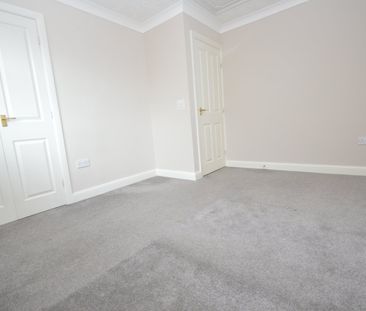 2 bedroom house - Photo 2