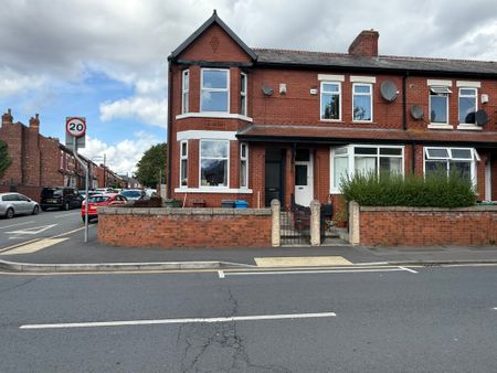 3 bedroom to let - Photo 4