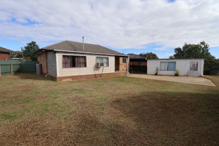 9 Bungown Place Mount Austin NSW - Photo 5