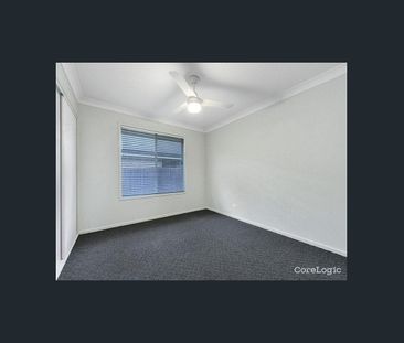 BRICK AND TILE GEEBUNG GEM! 4 BEDROOM, 2 BATHROOM BRICK & TILE - Photo 1