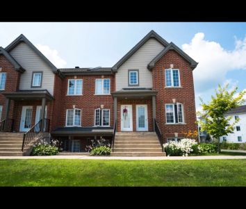 Très Grand 4 1/2 Style Condo - Photo 1