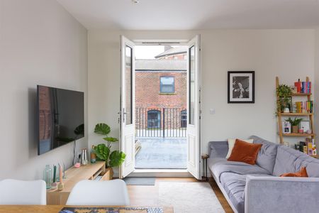 Rent Queen Street, Sheffield, S1 £900pcm (Per Month) - Photo 3