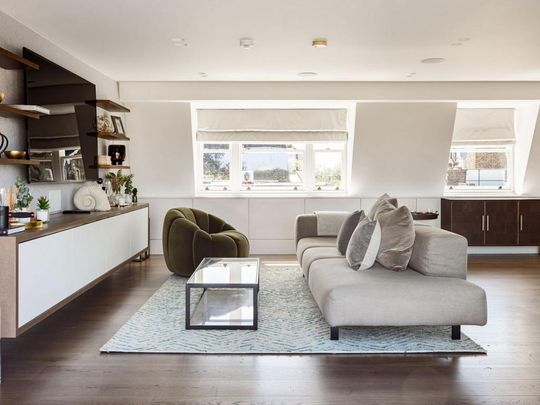 6 bedroom townhouse to rent - Photo 1