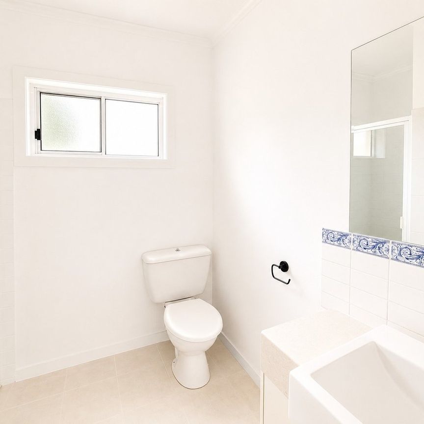 4 Bedroom Home Centrally Located - Photo 1