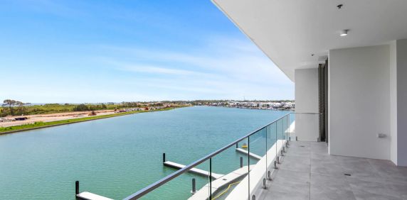3 Bedroom apartment on the Lake in "Lasail" Newport The weekly rent will increase to $1000 from 25/02/2027 Contact Julie Sykes 0438 050 110 - Photo 2