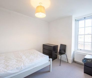 6 bedroom terraced house to rent - Photo 4