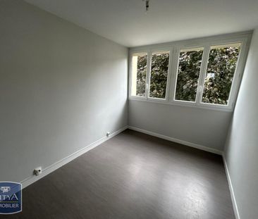Location Appartement 5 pièces 82m² BEAUVAIS 60000 - Photo 5