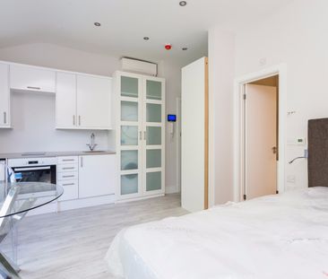 Studio Flat, Adolphus Road, N4 - Photo 4