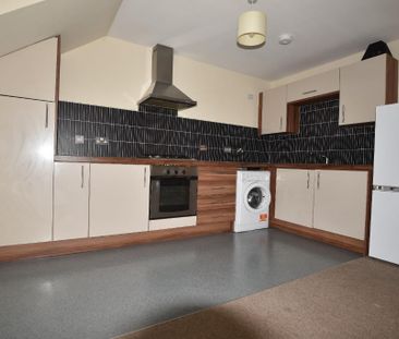 2 bedroom flat to rent - Photo 6