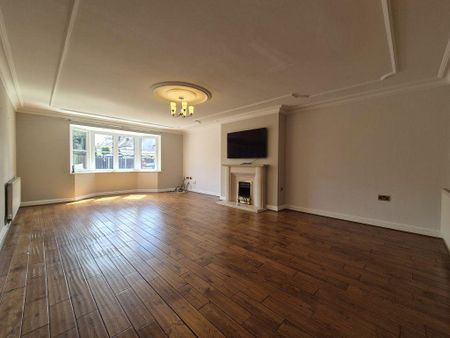 7 bedroom detached house to rent - Photo 2