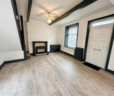 2 Bedroom Terraced To Let - Photo 6