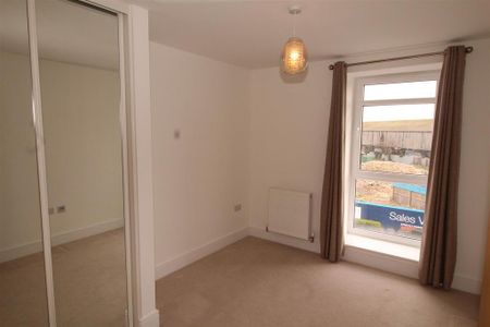 2 bedroom apartment to rent - Photo 2