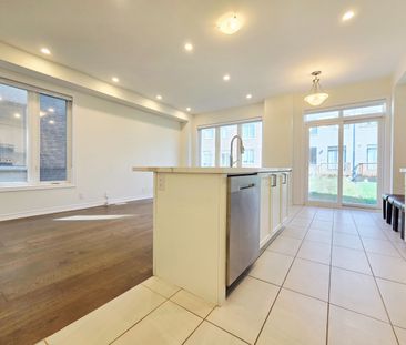 For Lease - 67 Freeman Williams Street, Markham, Ontario - Photo 3