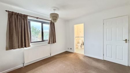 5 bedroom detached house to rent - Photo 5