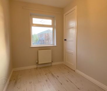 26 Jacksons Road, Holywood, BT18 9EZ - Photo 4