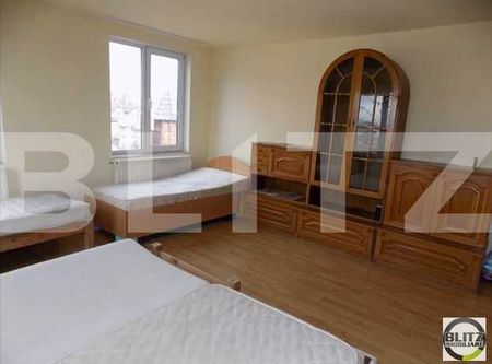 Apartament cu 3 camere, 100 mp, imobil tip casa, strada Patriciu Barbu - Photo 4