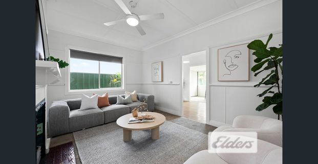 Charming Family Home in the Heart of Mayfield - Photo 1