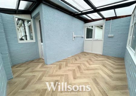 2 bedroom detached bungalow to rent - Photo 2