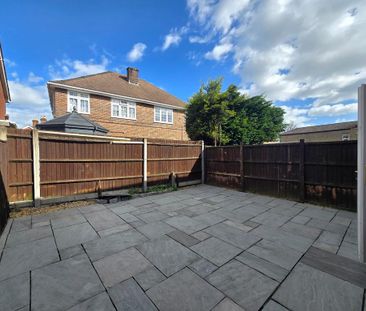 3 bedroom semi-detached house to rent - Photo 2