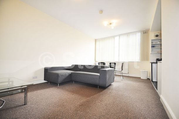 Camden Road, N7, London - Photo 1