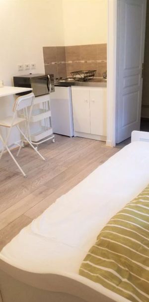 A LOUER STUDIO MEUBLE PROCHE DE LA GARE ST QUENTIN 02100 - Photo 1