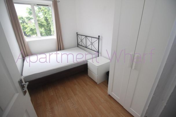 1 bedroom in a flat share to rent - Photo 1