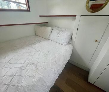 1 Bed House Boat, Henley Road, RG4 - Photo 2