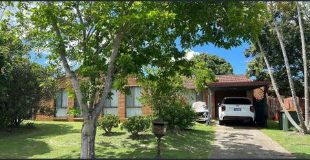 Comfortable 3-Bedroom Home - Photo 2