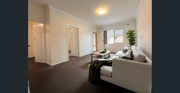 Beach side 2 bedroom unit - Photo 1