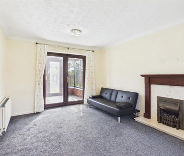 4 bedroom detached house to rent - Photo 1