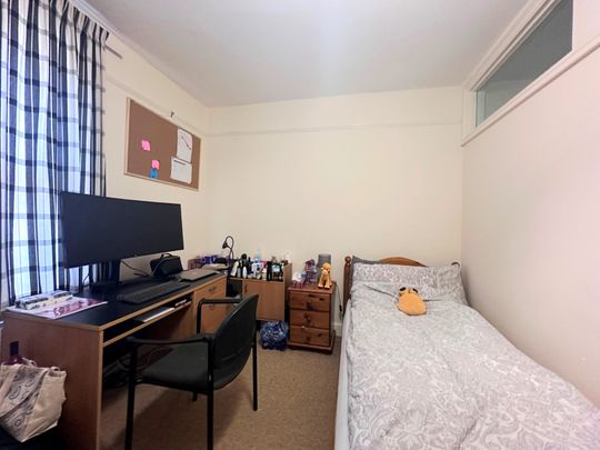 3 bedroom apartment to rent - Photo 1