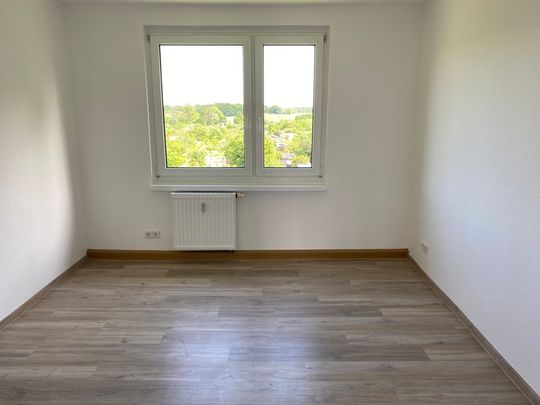 EXKLUSIVE 3-RAUMWOHNUNG mit BALKON & Einbauküche! - Foto 1