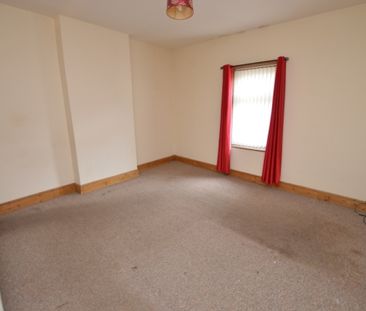 2 Bedroom Terraced House - Photo 4