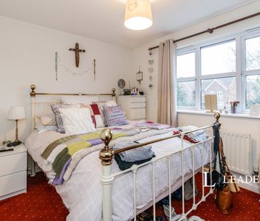 2 bedroom terraced to rent Manor Crescent, Manor Park, Epsom, KT19 - Photo 4