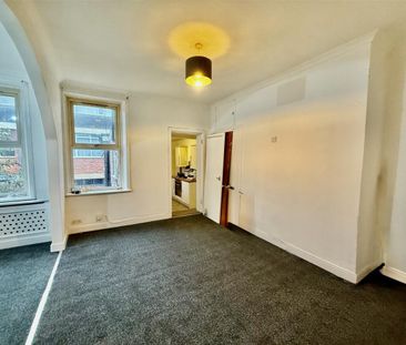 Westbourne Avenue, Bensham, Gateshead - Photo 1