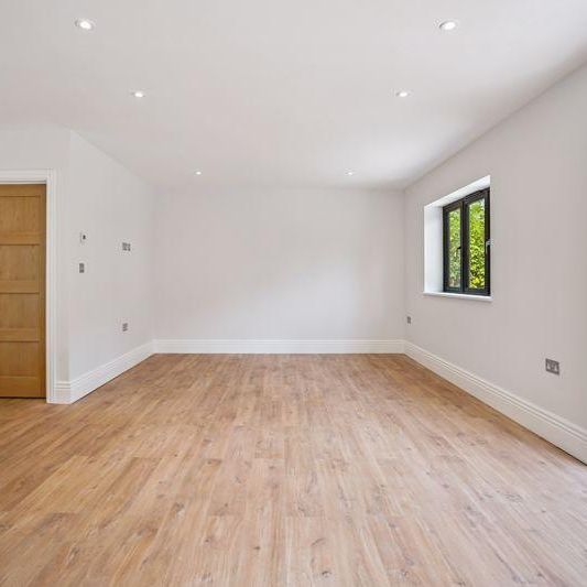 3 bedroom detached bungalow to rent - Photo 1